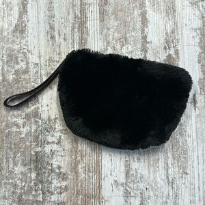 House of Harlow 1960 Black Fux Fur Small Wristlet Wallet Pouch Bag